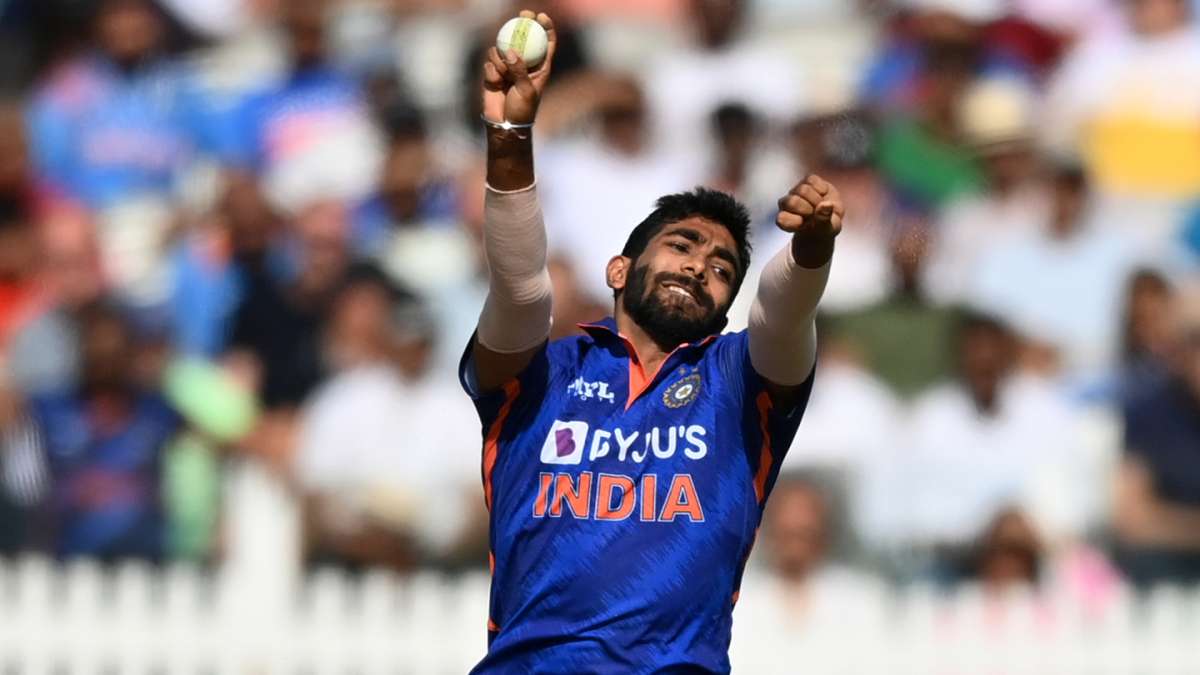 Bumrah leaves SCG for scans after experiencing back spasms